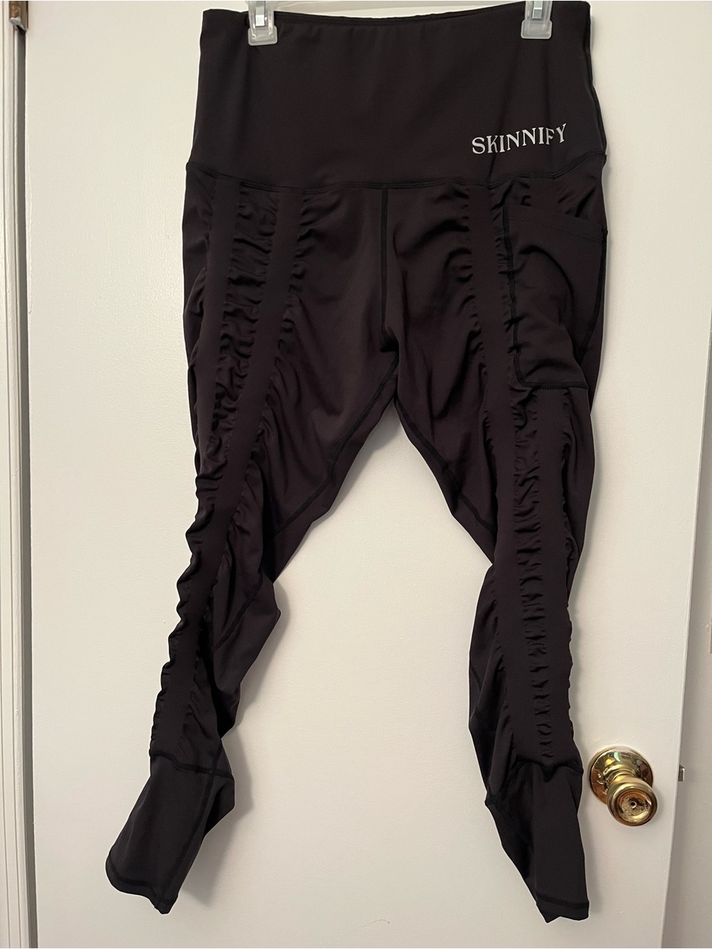 Skinnify Resistance Band Leggings Sz XL